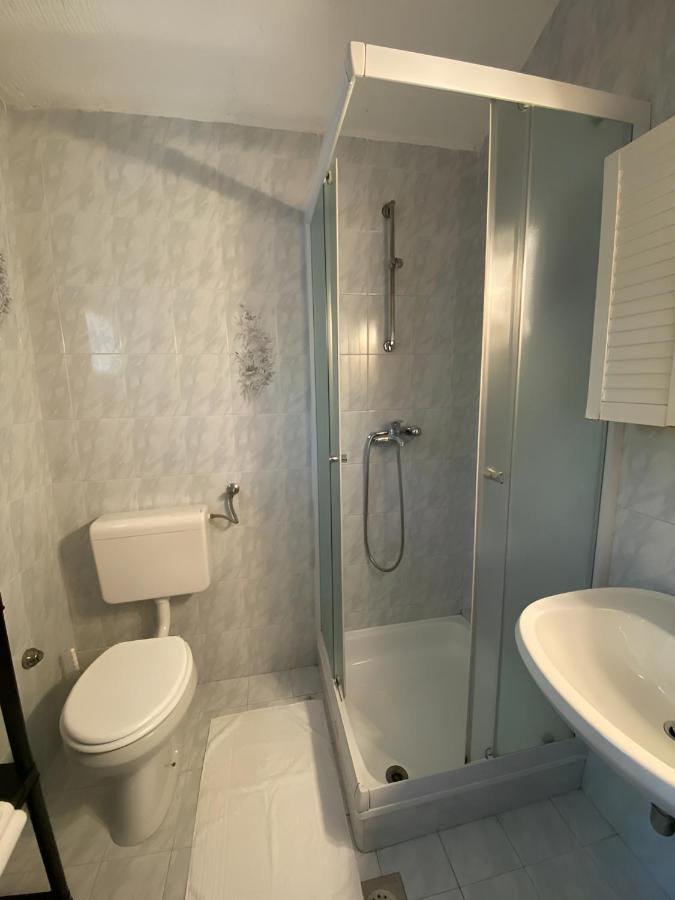 Apartmani Ana Borovac Funtana Esterno foto