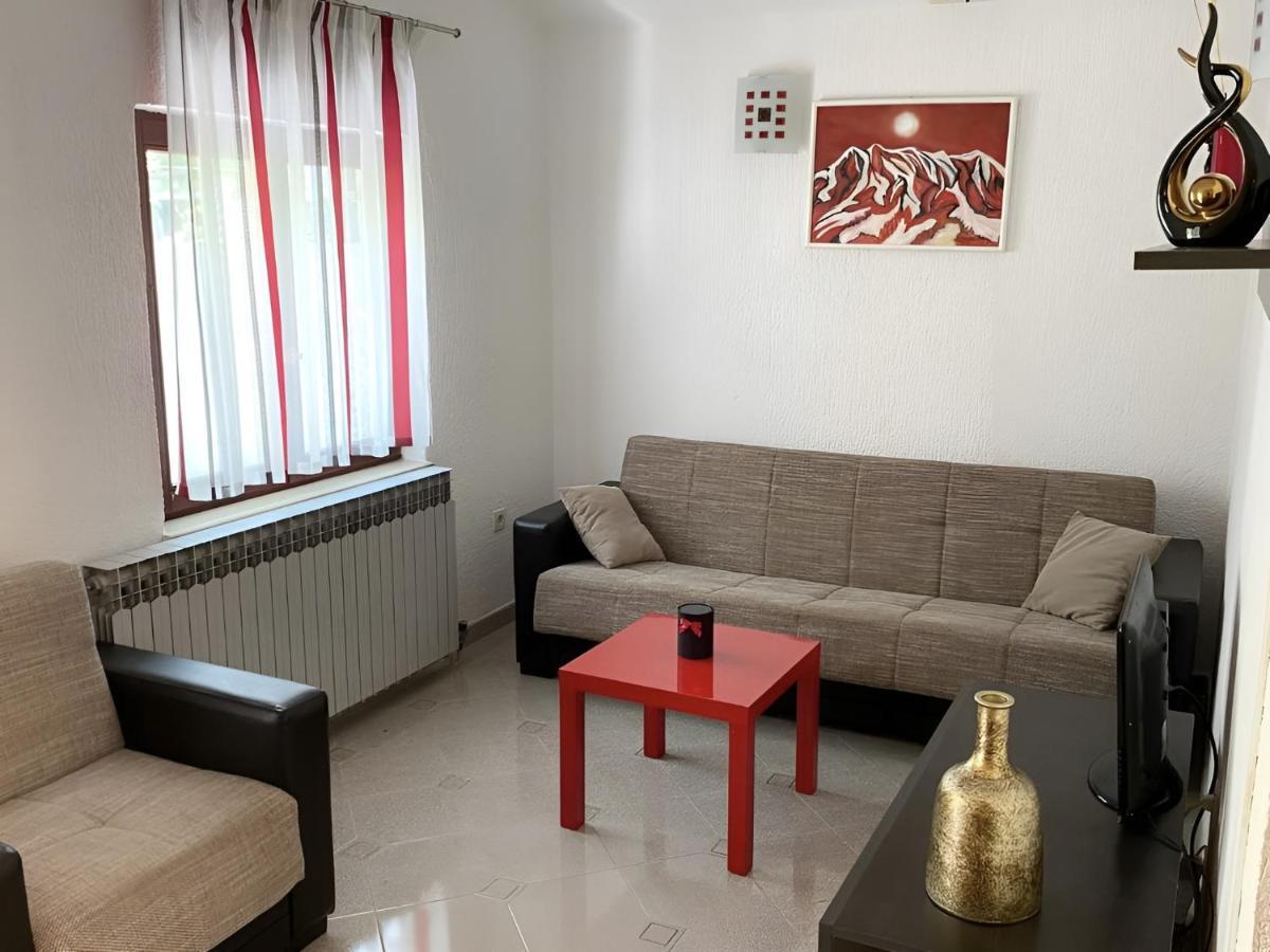 Apartmani Ana Borovac Funtana Esterno foto
