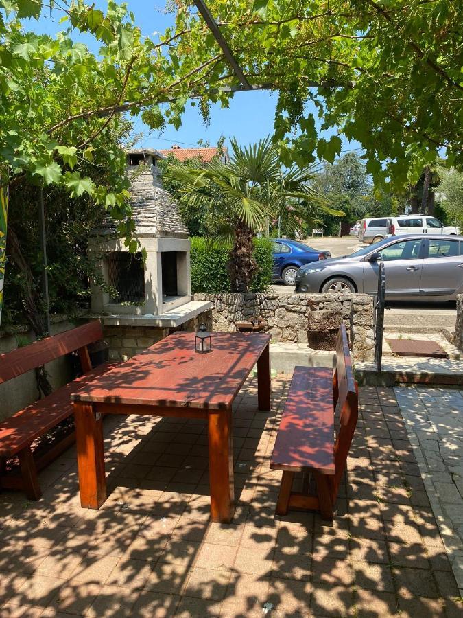 Apartmani Ana Borovac Funtana Esterno foto